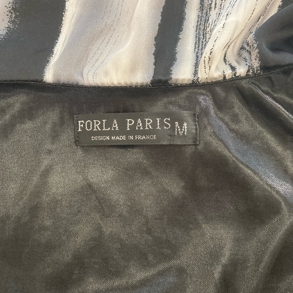 Forla Paris trendy, elastic drawstring‎ waist top. Size Medium - Picture 6 of 8